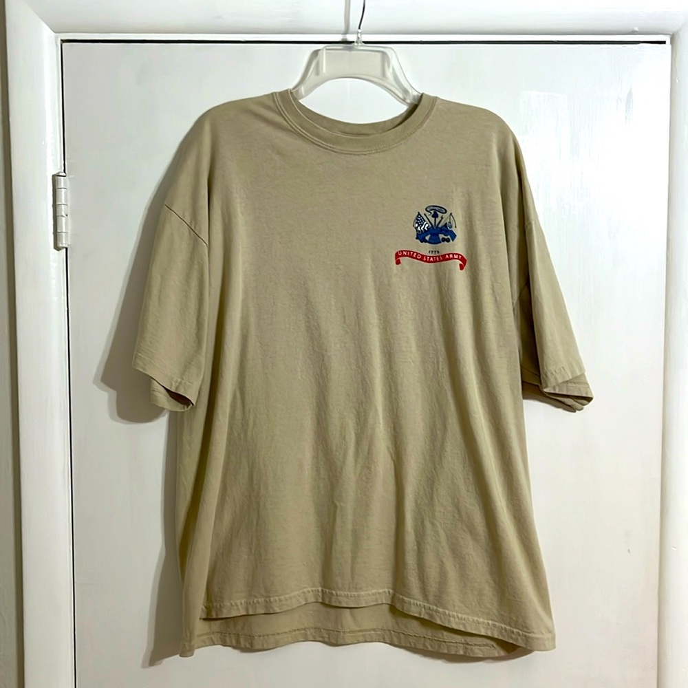 US Army reserve khaki colored T-shirt extra large